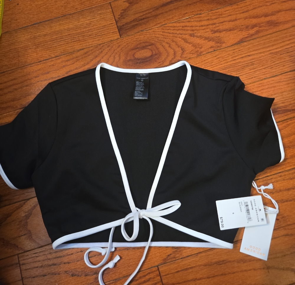 Good American Black Crop Top with White Trim and Tie Front